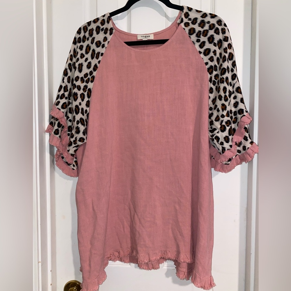 Umgee Dusty Pink Tunic with Leopard Raglan Sleeves